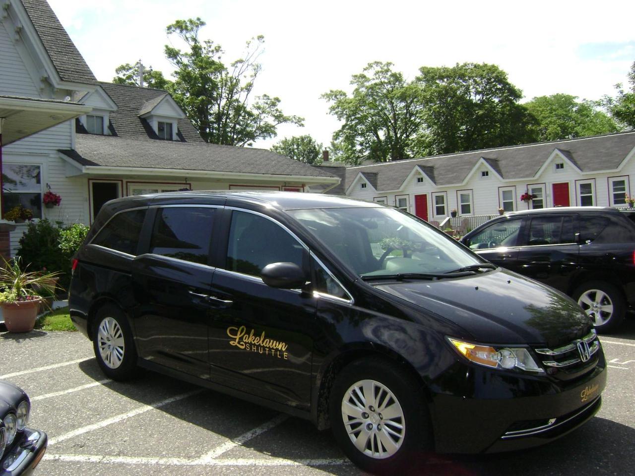 Lakelawn B&B And Motel Yarmouth Exterior photo